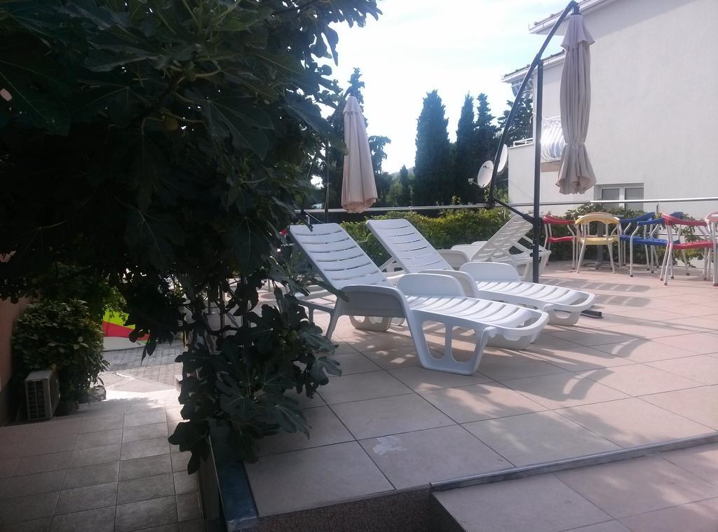 Apartments Villa Natali - Heating Pool Trogir Eksteriør billede