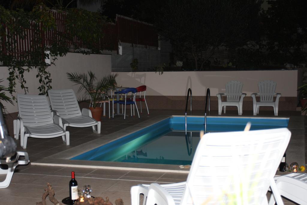 Apartments Villa Natali - Heating Pool Trogir Eksteriør billede