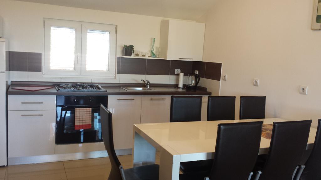 Apartments Villa Natali - Heating Pool Trogir Eksteriør billede