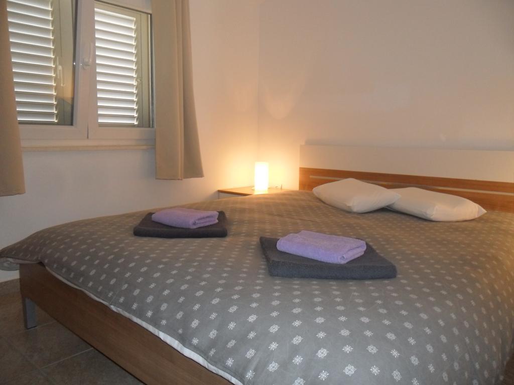 Apartments Villa Natali - Heating Pool Trogir Eksteriør billede