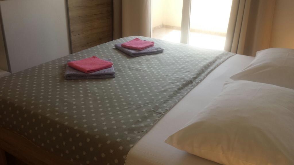 Apartments Villa Natali - Heating Pool Trogir Eksteriør billede